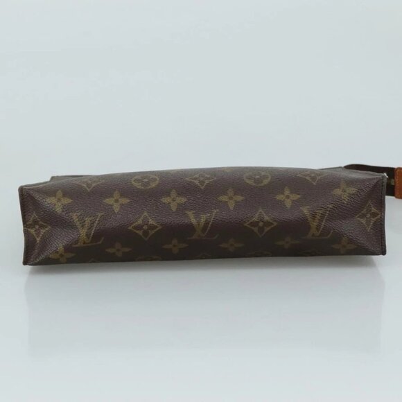 LOUIS VUITTON Monogram Poche Toilette 26 Pouch - Picture 5 of 14